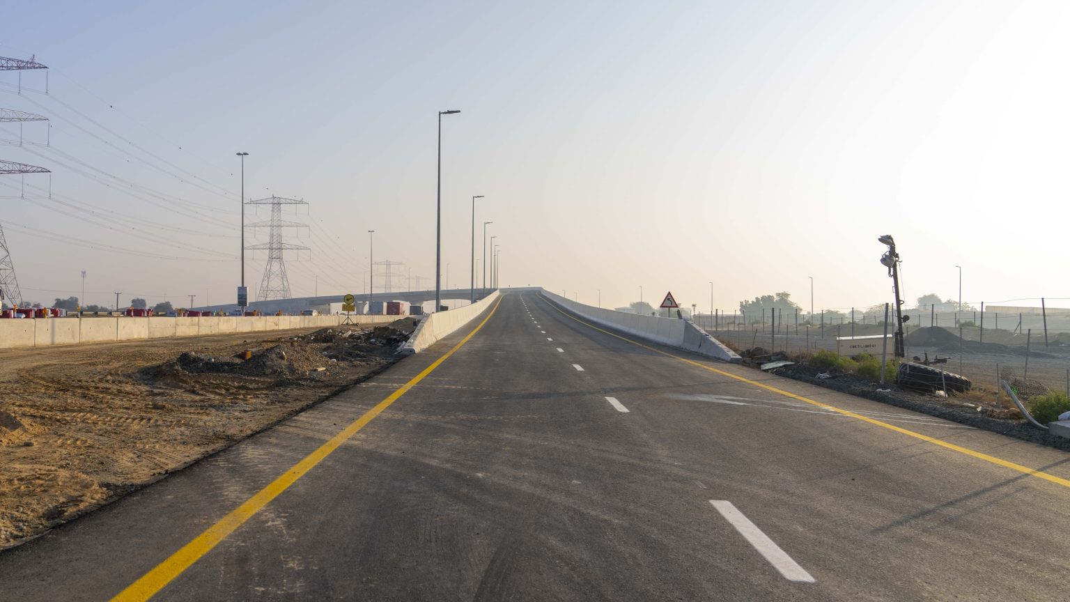 ضمن مبادرات رئيس الدولة.. افتتاح مشروع جسر وشارع التلة في إمارة عجمان 1767565287 image