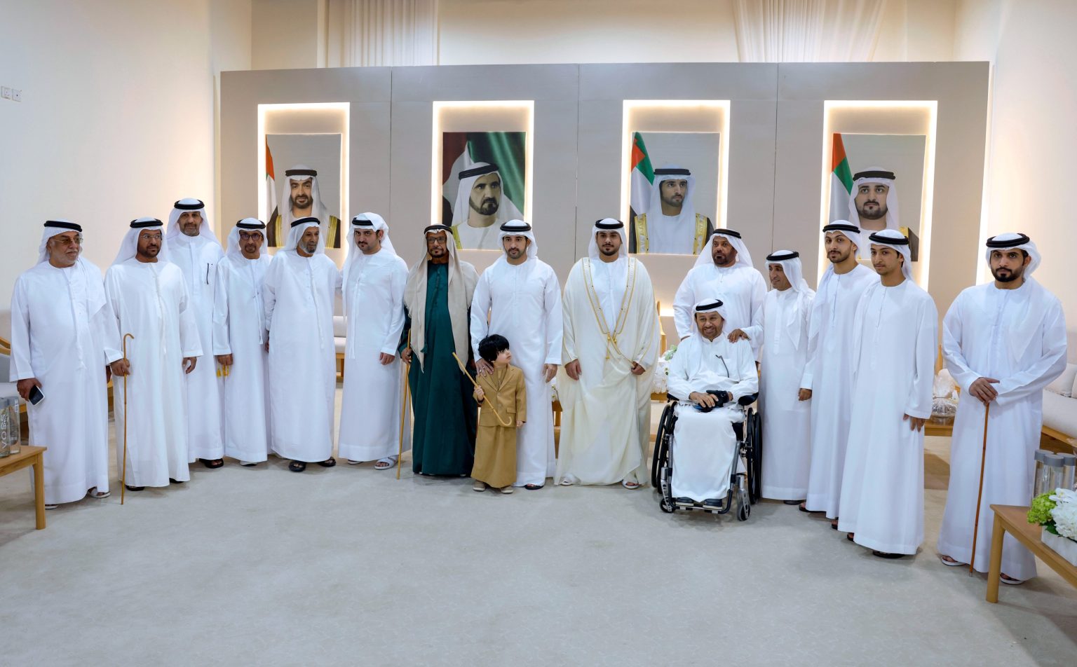 حمدان بن محمد يحضر أفراح المطيوعي والمزروعي 1768057469 image