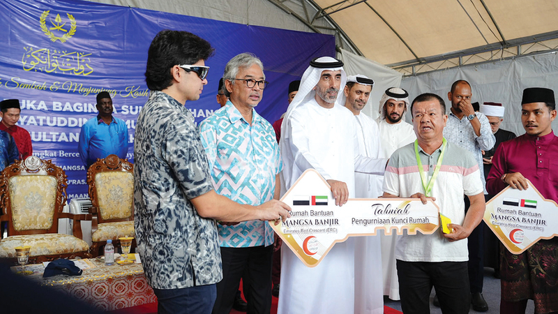 «الهلال الأحمر» تنجز مشروع المنازل للمتضررين من الفيضانات في ماليزيا 1768178029 image