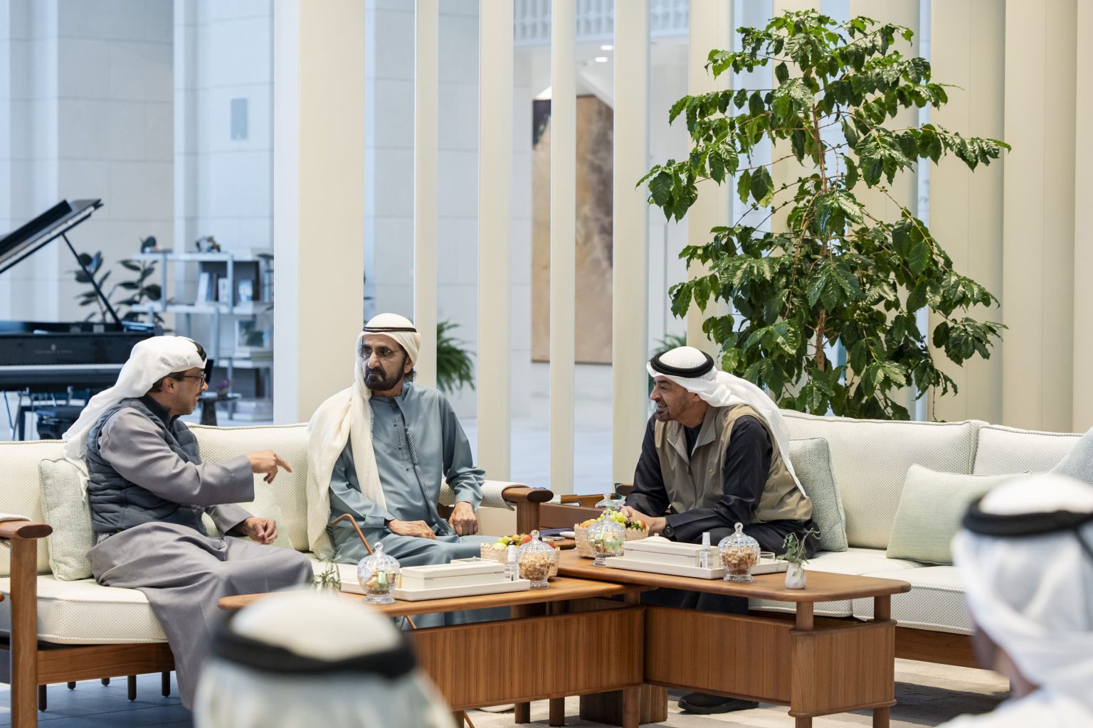 رئيس الدولة يستقبل محمد بن راشد 1769105053 image