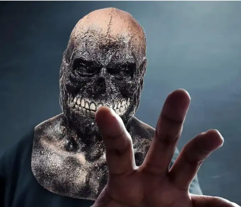 مرض دماغي أصاب 80 شخصاً فقط في العالم .. امرأة بريطانية ترى البشر على شكل شياطين 1769143641 image