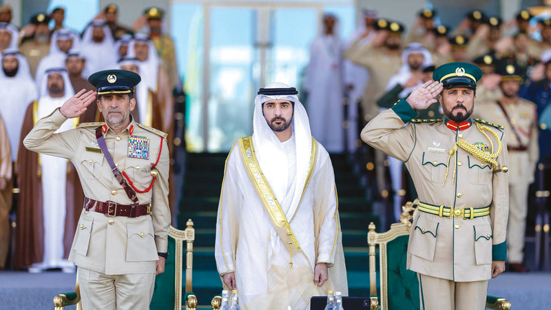 حمدان بن محمد يشهد حفل تخريج طلبة أكاديمية شرطة دبي 1769154360 image