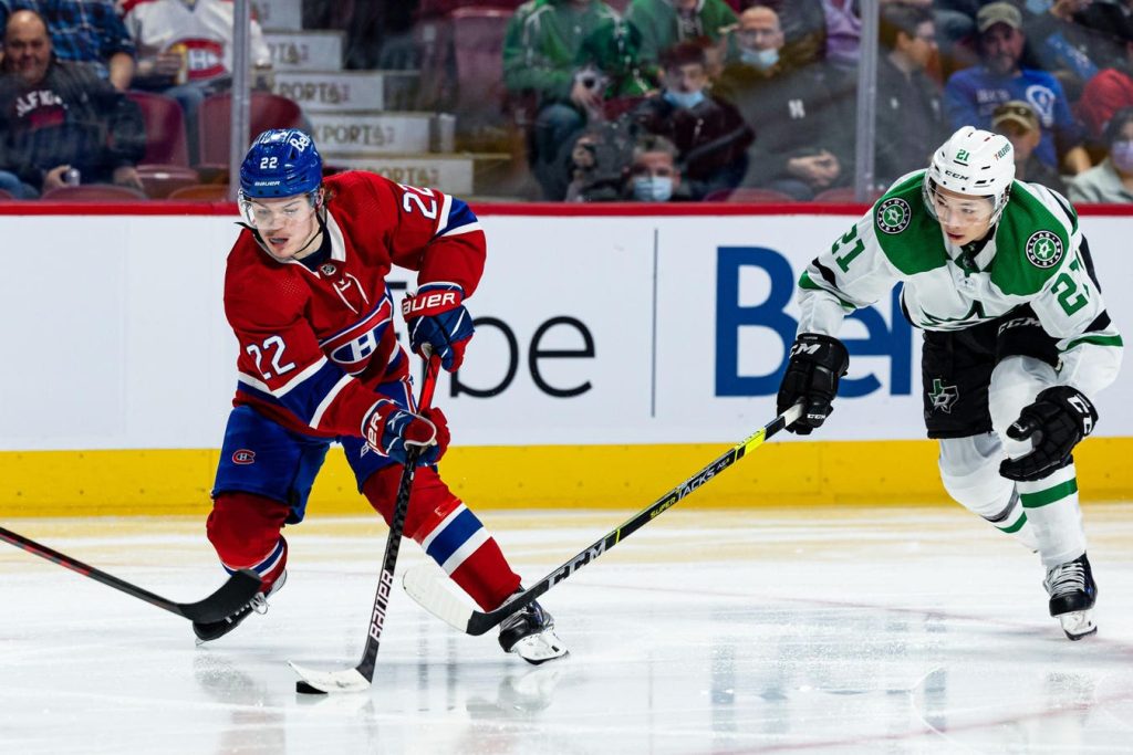 لماذا غاب أفضل الهدافين الأمريكيين في NHL عن الخفض 1769732671 0x0