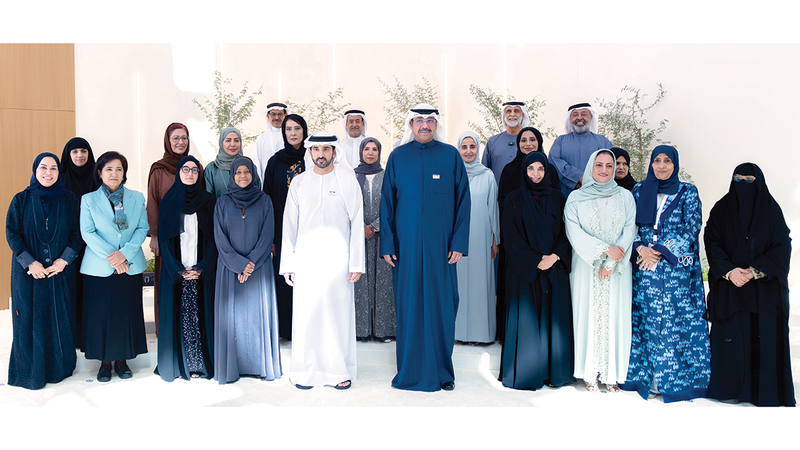 حمدان بن محمد يلتقي طلبة الإمارات الدارسين في الكويت والرعيل الأول من الخريجين 1769737685 image