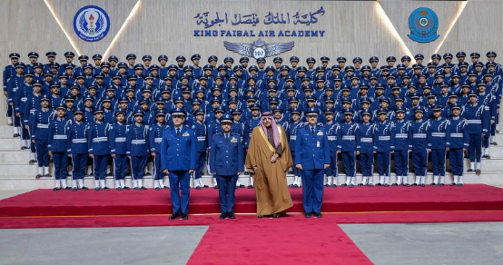 نائب وزير الدفاع يرعى حفل تخريج الدفعة 107 من طلبة كلية الملك فيصل الجوية ajel2F2026 01 212Fjj9q8ckx2FCapture