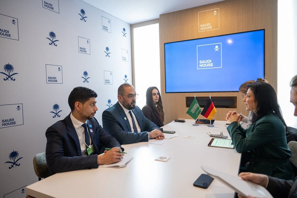 وزير الاقتصاد والتخطيط يبحث سبل تعزيز التعاون مع نظيرته الألمانية ajel2F2026 01 222F0k3jeowm2FGSEVQwXEAA7quw