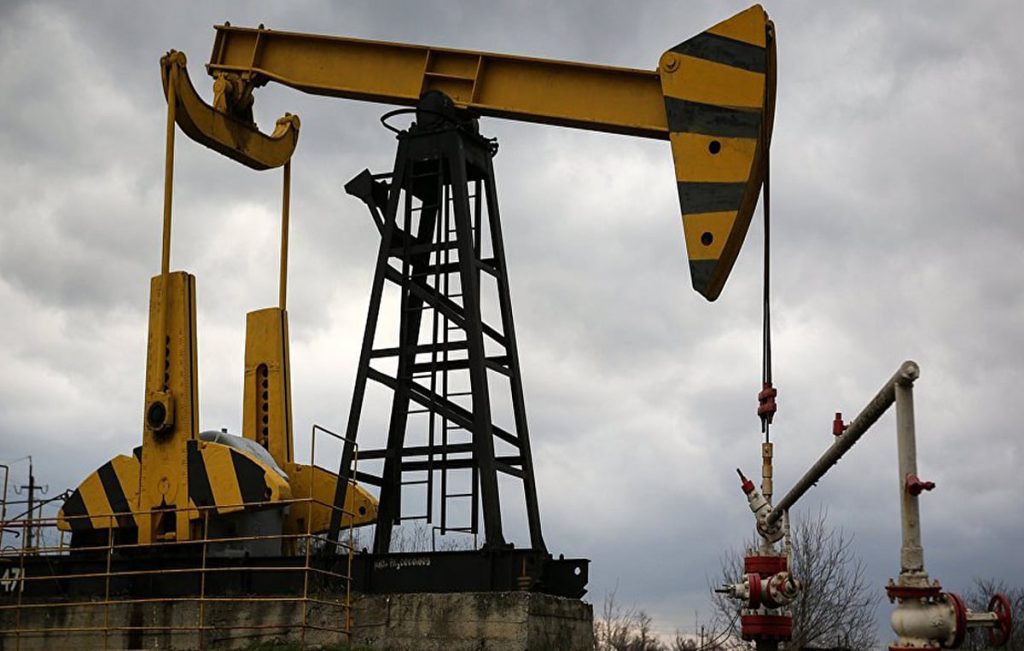 النفط يرتفع 3% مع تعطل الإنتاج الأمريكي بسبب عاصفة ثلجية ajel2Fimport2Fuploads2Fmaterial file2F5bf3c0084408870705ea30da2F5bf3bff9635dc