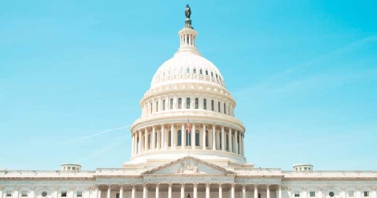 سيجتمع البيت الأبيض مع شركات العملات المشفرة والبنوك بشأن عائد العملات المستقرة بعد ظهر اليوم 0d9d8ff70f6e08123286d86c44a6b7604c848e0d