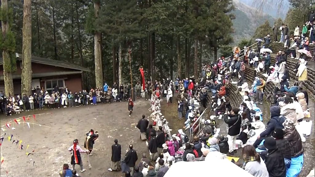 فيديو. اليابان: مهرجان أكيبا يجذب الحشود رغم برد الشتاء 1200x675 cmsv2 3ca8741f 336c 5add bcab 67d61b056e30 9649717