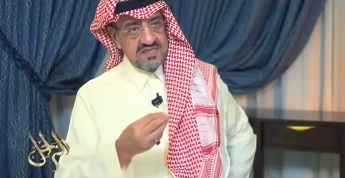 بالفيديو.. الأمير تركي بن عبدالله يروي موقفًا بين والده والملك عبد العزيز بعد تنفيذه حكم الجلد في شخص سكران داخل السجن ولم ينفذ في مكان عام 20260216174415.webp