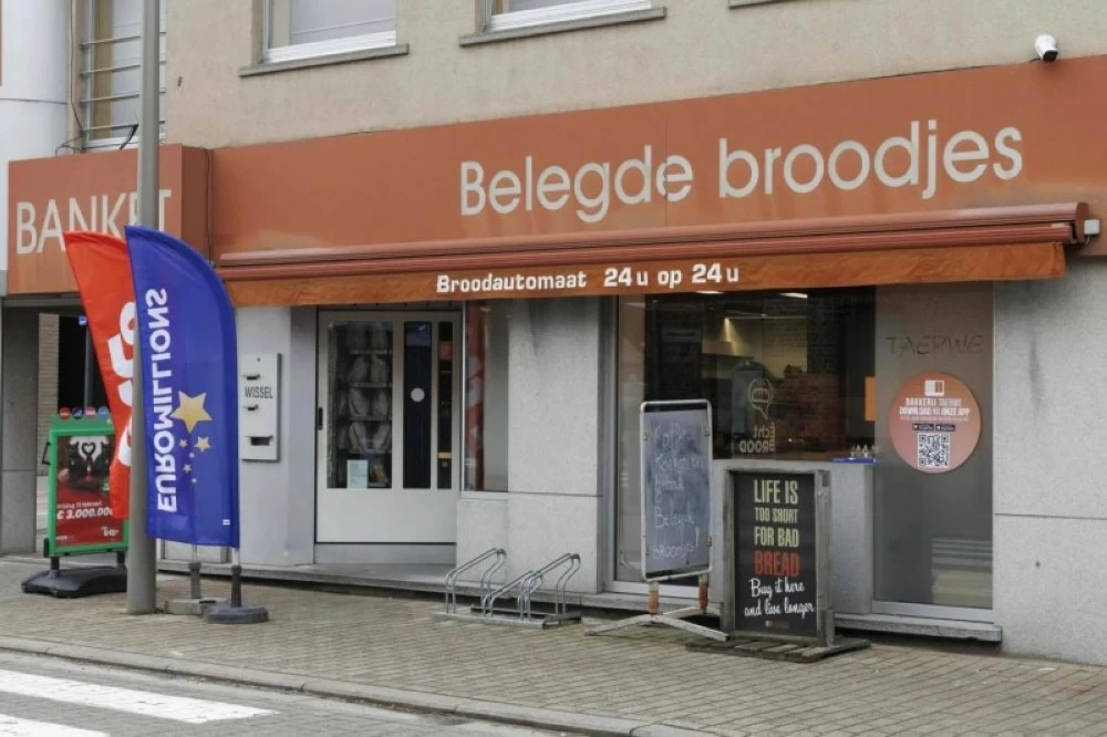 ضربة حظ.. أصدقاء من بلدة بلجيكية يقتسمون 123 مليون يورو في يورومليونز! – أخبار السعودية 2656777.webp