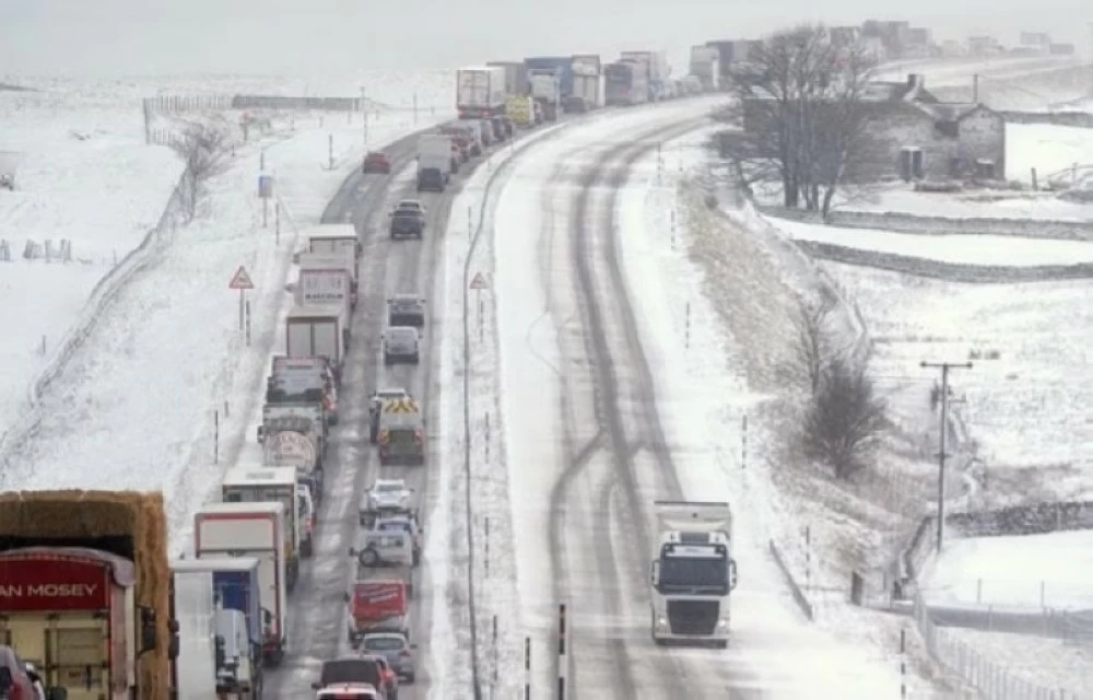 عاصفة قطبية تضرب بريطانيا.. ثلوج حتى 10 سنتيمترات وحرارة تصل إلى -7 – أخبار السعودية 2662500.webp