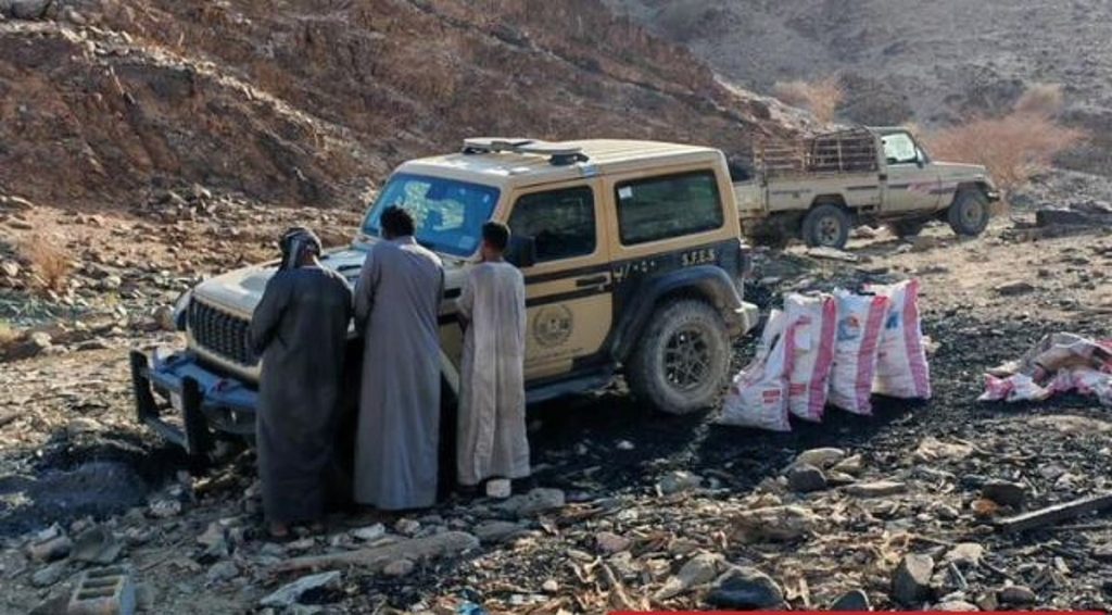 ضبط مواطنين ومقيم سوداني لاقتلاعهم الأشجار وحرقها لإنتاج الفحم المحلي بالمدينة المنورة ajel2F2026 02 012Fd0pct9bz2FCapture