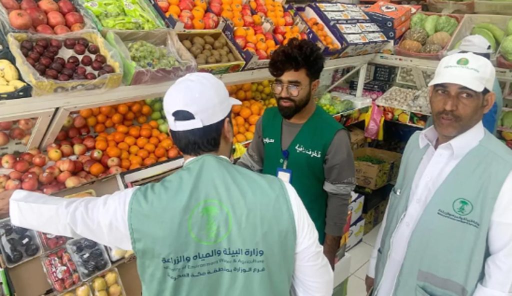 «بيئة مكة المكرمة» تُكثِّف جولاتها الرقابية ضمن الاستعدادات لشهر رمضان ajel2F2026 02 022Fkugz34mq2FCapture