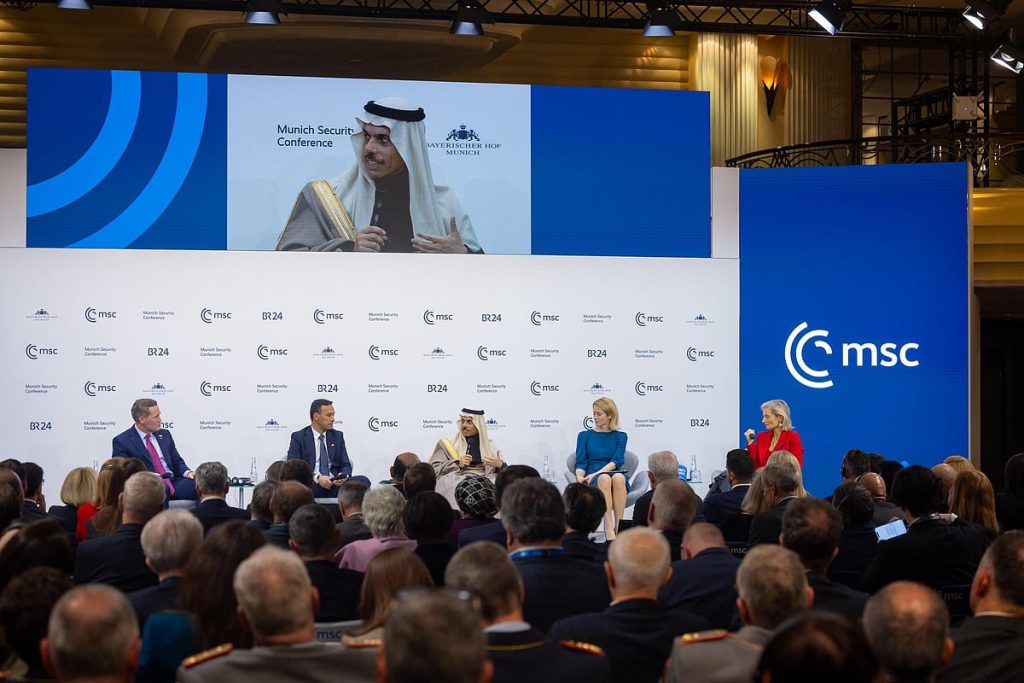 وزير الخارجية يشارك في جلسات مؤتمر ميونخ للأمن ajel2F2026 02 132F6aeu503b2FHBDP6XNasAAMiFD