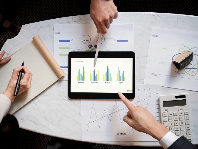 خبراء ماليون في محاكم الإمارات ودور خبير تصفية لشركة ذات مسؤولية محدودة في أبوظبي Tailored Financial Solutions for Legal Success